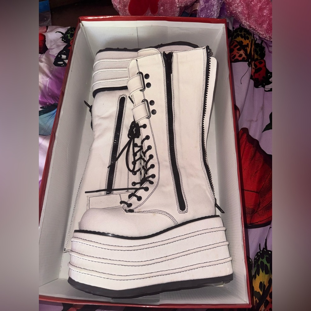 Demonia Mori 310 White Platform Boots (Size 6)